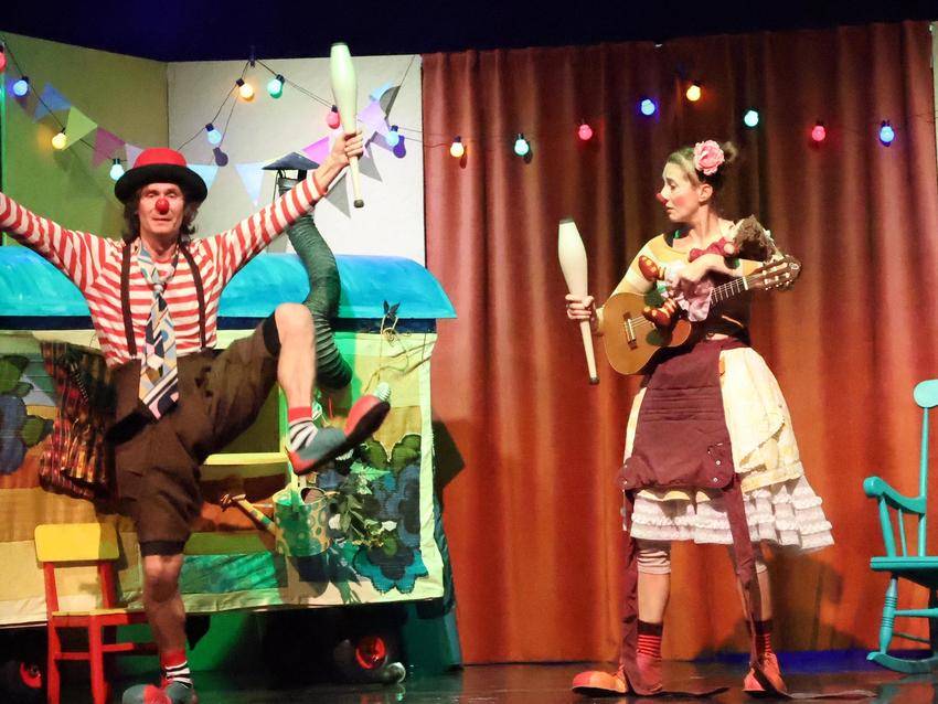 csm die dumme augustine c theater tabor presse fbb42c0959.jpg